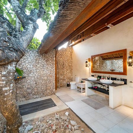 Villa Kasih Lembongan ภายนอก รูปภาพ